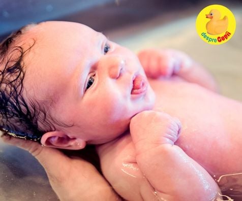 Prima baie a bebelusului -  emotie, frica si acea privire de milioane - rutina de siguranta